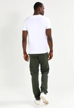 Abercrombie & Fitch Vneck 3 Pack - Basic T-Shirt - White/Black/Grey -Best Clothing Store 018cd08578d44a4d81e79d195062deaa