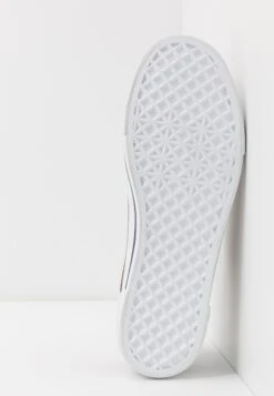 Pier One Trainers - Cognac -Best Clothing Store 145a34f35dfa413597a2a65581546fa1