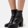 Chie Mihara Fayu - Platform Ankle Boots