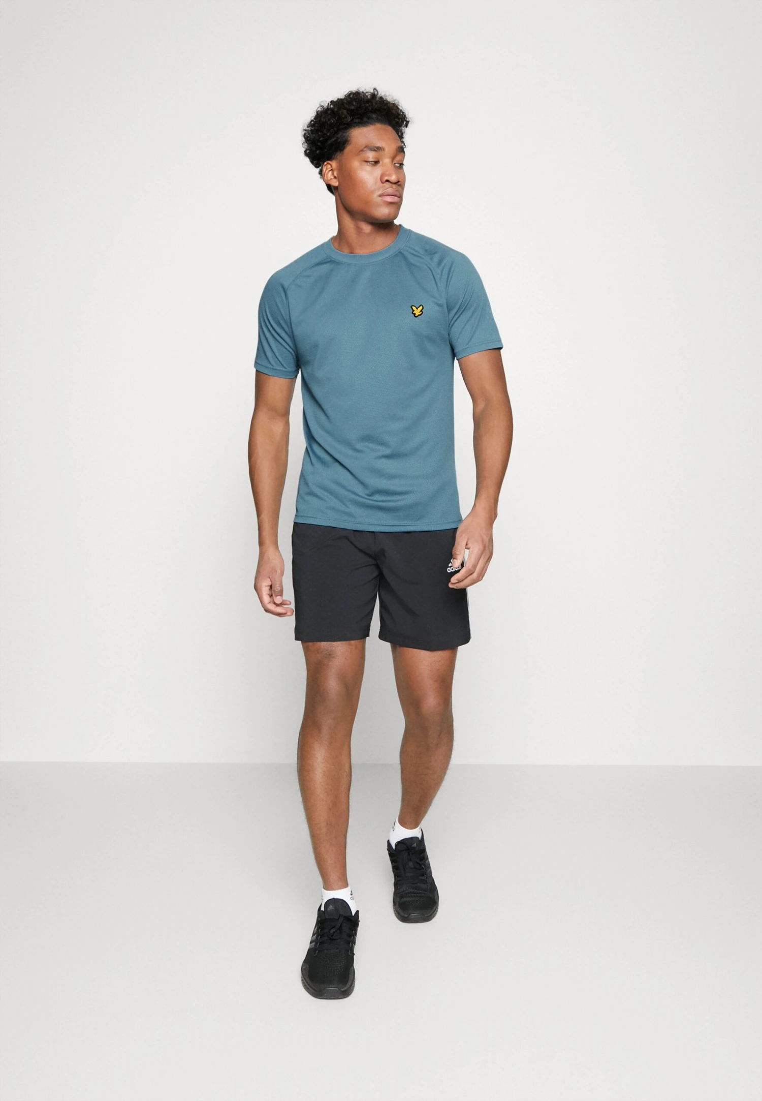 Lyle & Scott Core Raglan - Sports T-Shirt - Blau 2 Lyle & Scott Core Raglan - Sports T-Shirt - Blau - Image 2