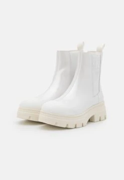 Calvin Klein Jeans Chunky Combat Chelsea Boot - Platform Ankle Boots - White -Best Clothing Store 27df2b3a01cb445ab29da5d785bbe239