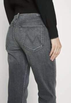 MOTHER The Tomcat Ankle - Straight Leg Jeans - X Marks The Spot -Best Clothing Store 2bdb9f39056d4fbea1343e3cacc5dd39