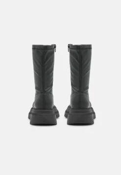 Pavement Halsey - Classic Ankle Boots - Black -Best Clothing Store 2ebff9410bb44b2b8706b8fb1306480c