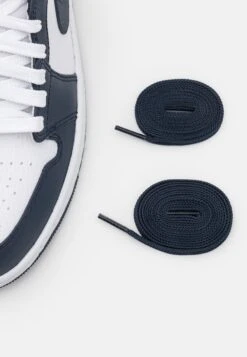 Air Jordan 1 Mid - High-Top Trainers - White/Metallic Gol/Obsidian -Best Clothing Store 4096c408e78f4d25bb2b874e20e95cdf