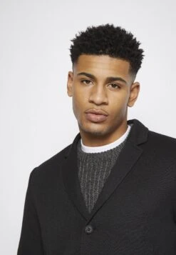 Only & Sons Onsjulian King Coat - Classic Coat - Black -Best Clothing Store 44654ee458d34904861ee46fc38ff08f