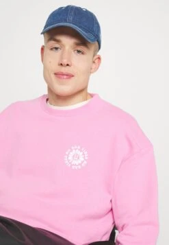YOURTURN Unisex - Sweatshirt - Pink -Best Clothing Store 454e12dab2204e48a917963a4b3c9725