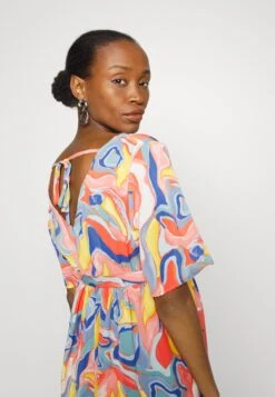 Mamalicious Dress - Day Dress - Papaya Punch -Best Clothing Store 54e8112a6d79494ca0f71c84b02876b7