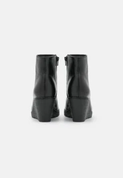 Anna Field Leather Winter Boot - Wedge Ankle Boots -Best Clothing Store 5cb7fed3fb3d45dab68bf6512052d6f8