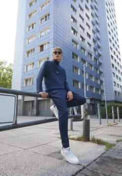 Reebok Classic Club C Clean Unisex - Trainers - Pure Grey/Footwear White/Vector Navy -Best Clothing Store 6cc6169f109141c18191c370cc34d091