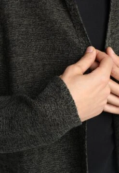 Pier One Cardigan - Black/Olive 11 Pier One Cardigan - Black/Olive -Best Clothing Store 77cc56baa8d64ff08fd27eaa2cfca327