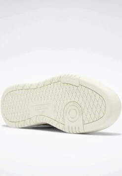 Reebok Classic Club C Double - Trainers - Chalk Core Black Chalk -Best Clothing Store 7edee2ab6b2c4c94acb77686bfaa9afc