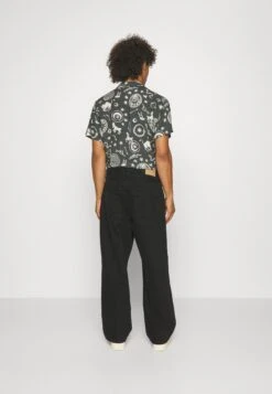 YOURTURN Baggy Jeans Unisex - Relaxed Fit Jeans - Black Denim -Best Clothing Store 856524ea1a41478dbf188a3711e8cfe3