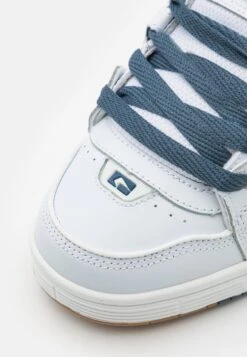 Globe Sabre - Skate Shoes - White/Blue -Best Clothing Store 899c9783db8d4ca39c5dc4b4bf5c73be