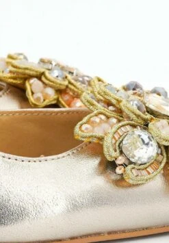 Alma En Pena Lagos - High Heels - Gold -Best Clothing Store 989d28168c1b4d6a98c3a0820827fe4a