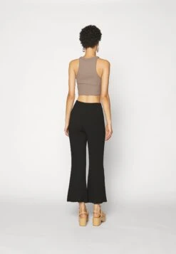 By Malene Birger Laja - Trousers -Best Clothing Store 9e0b30ce7d594f6495747de8f68e6858