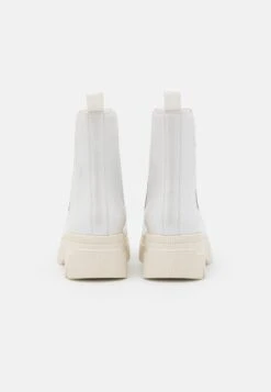 Calvin Klein Jeans Chunky Combat Chelsea Boot - Platform Ankle Boots - White -Best Clothing Store a02b3a3c952849c3bbdb29c54e2dfa0d