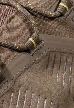 Mammut Sapuen High Gtx - Hiking Shoes -Best Clothing Store ad14f68af9694f01b5dcb865c00cf009