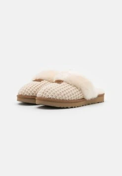 Ugg Cozy - Slippers - Cream -Best Clothing Store b447d3eb2eee4d598de74ea451e5634d