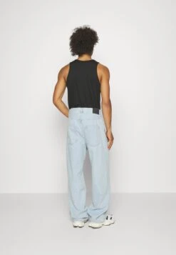 YOURTURN Baggy Jeans Unisex - Relaxed Fit Jeans - Light Blue Denim -Best Clothing Store b5a3a98eb1c846b6896614b68e538ab7