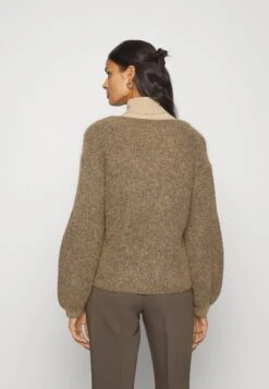 ARKET Jumper - Oat Melange With Gold -Best Clothing Store b5ba1d596fef47a9928c926eb10b3650