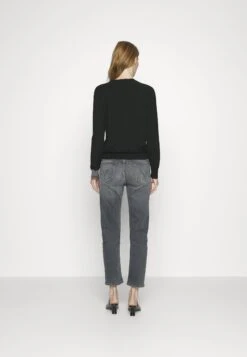 MOTHER The Tomcat Ankle - Straight Leg Jeans - X Marks The Spot -Best Clothing Store b86ae8ac286f4ac0ad76b37187e7dc30