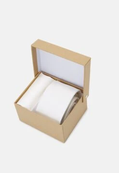 Pier One Set - Pocket Square - White -Best Clothing Store cc5c1369efc3414f9ad0b2848d35ffe7