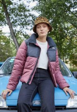 The North Face Saikuru Jacket - Winter Jacket - Wild Ginger -Best Clothing Store d207e4438c284b75b83fbf78f11ba7d7