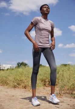 Nike Performance Zoomx Zegama- Trail Running Shoes - Pearl Pink/Blue Whisper/Coconut Milk/Baltic Blue/Football Grey -Best Clothing Store d487890aa9e44217b94c948d07142cec