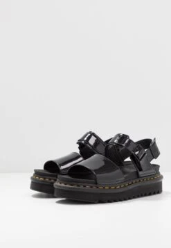 Dr. Martens Voss - Platform Sandals - Black -Best Clothing Store da97c131ec964352b878fbcd019e6c7c