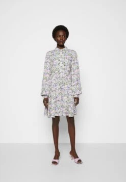 Selected Femme Judita Dress - Day Dress -Best Clothing Store e98d971952924a41a661d2071c96ddca