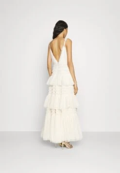 Needle & Thread ExclusiveCandice Gown - Occasion Wear - Cream -Best Clothing Store f219c8f34c4148a8bef1b92e59f57305